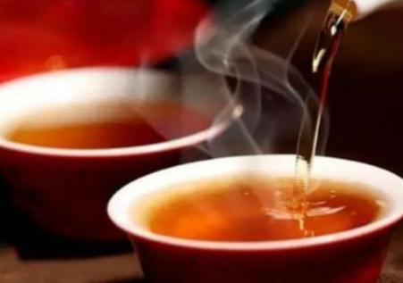 睡前喝黑茶助眠還是損害睡眠