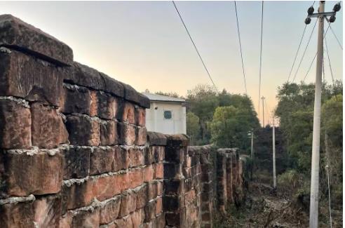 媒體：錄音筆在胡鑫宇遺體邊墻洞發現