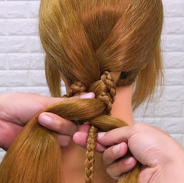 教大家一款大人小孩都適合的辮子,簡單日常的輕時尚編發造型