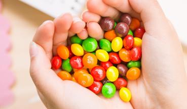 糖攝入過多的危害 吃太多糖會有什么影響