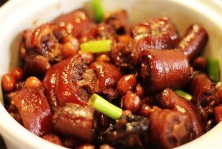 花生米燉豬尾最簡單方法 花生米燉豬尾最簡單方法圖片