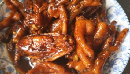 紅燒雞翅雞爪的做法,紅燒雞翅雞爪怎么做