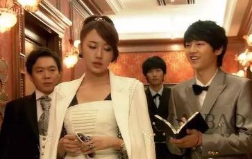 韓劇《拜托小姐》中所說的“男公關”是什么意思？