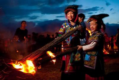 彝族簡(jiǎn)介資料 56個(gè)民族彝族介紹資料