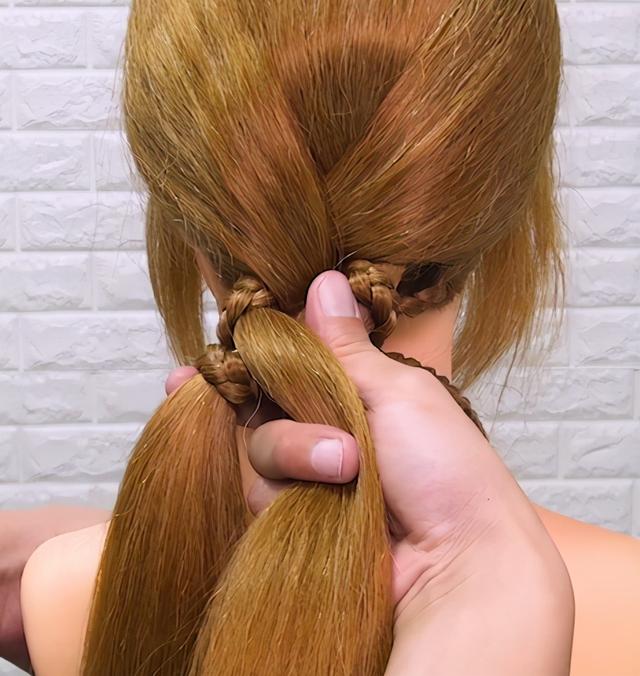 教大家一款大人小孩都適合的辮子,簡單日常的輕時尚編發造型