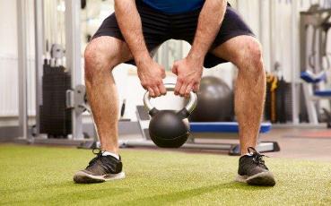 健身應該怎么負重多少 健身和負重的方法