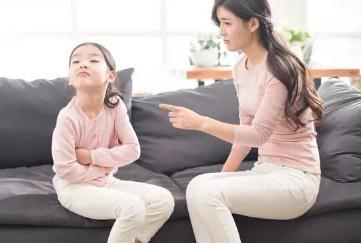 六歲孩子和媽媽頂嘴甚至動(dòng)手如何教導(dǎo) 六歲孩子和媽媽頂嘴的教育方法