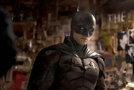 布魯斯怎么變成蝙蝠俠的？蝙蝠俠是怎么產生的？