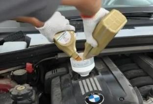 寶馬x1能加多少升機油  寶馬x1可以加多少升機油