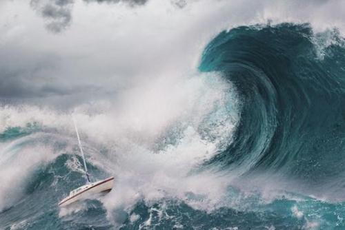 海嘯所產生的浪高取決于什么