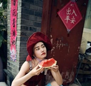 <a href=/yingshi/4c908a9a3258fbf13b308a710126108a.html target=_blank class=infotextkey>柴碧云</a>圖片 個人簡歷 趙露思是誰旗下的藝人