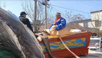 安徽亳州一位84歲老漢為自己辦“葬禮”，花萬元辦完挺滿意！