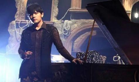 周杰倫50首歌的具體歌名是什么(周杰倫經典歌曲50首歌名)