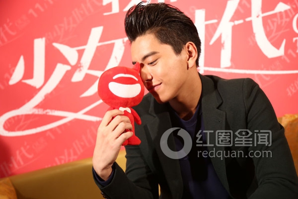 王大陸被指靠爸男 王大陸家庭背景大起底