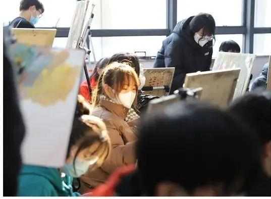 一般家庭學得起美術嗎（參加美術藝考需要的費用高嗎）