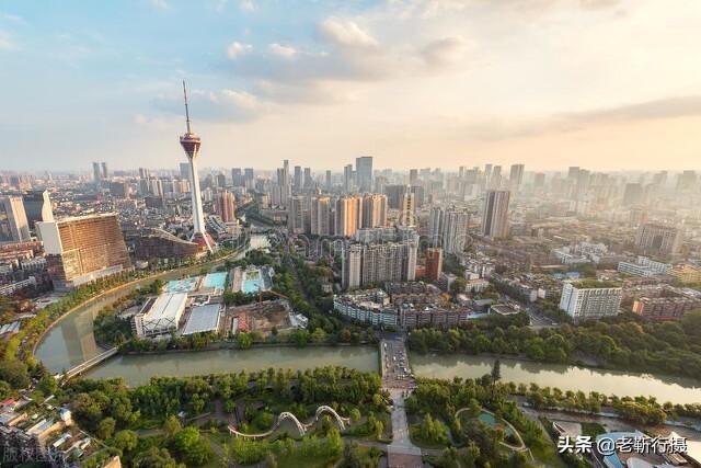 成都和重慶哪個城市更好玩（成都和重慶旅游分別有什么特點）