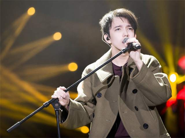 李彩樺個人資料 圖中的明星是誰?你知道嗎?