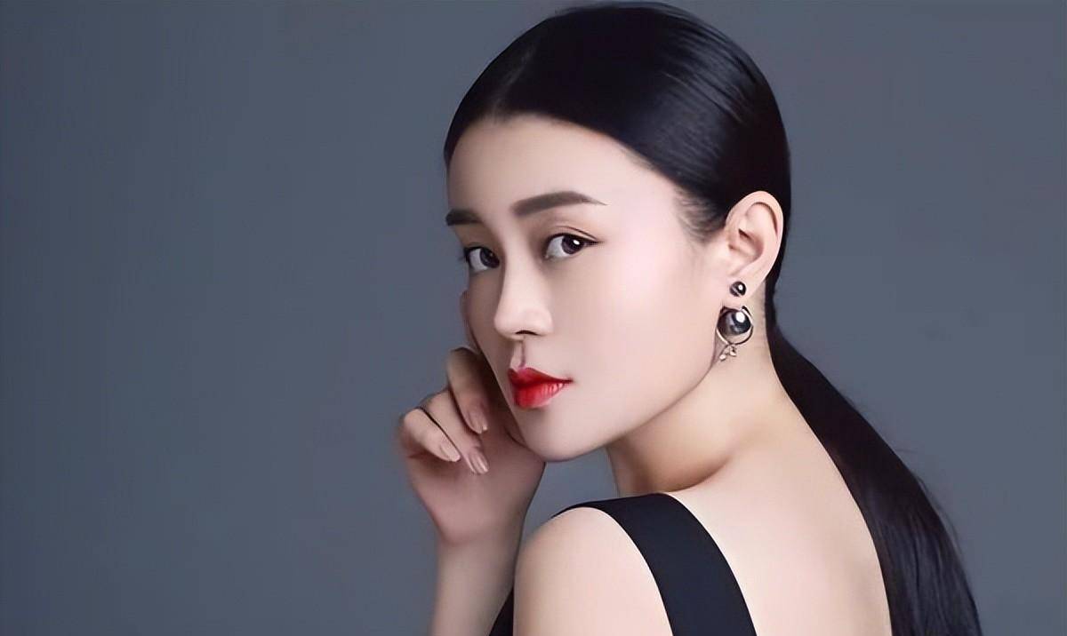 關婷娜身高簡介(關婷娜個人簡歷身高多少)