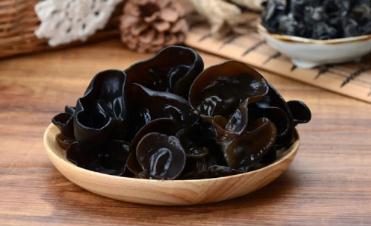 米酵菌酸毒素多少天排出體外？木耳不熟吃了會中毒嗎？