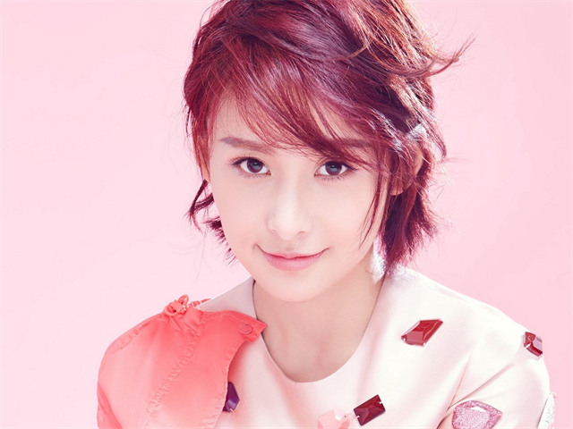 <a href=/yingshi/4df1d7b68b2b67d0e6c0427670438ba8.html target=_blank class=infotextkey>張國榮</a>個人資料 圖中的明星是誰?你知道嗎?