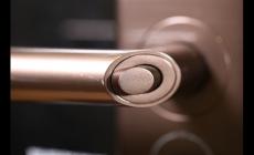 男子深夜回家發現門禁系統在自己輸密碼 智能最高級別！