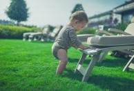 兩歲寶寶把口香糖吃進肚子怎么辦 2歲寶寶將口香糖吞咽到了肚子里面怎么辦