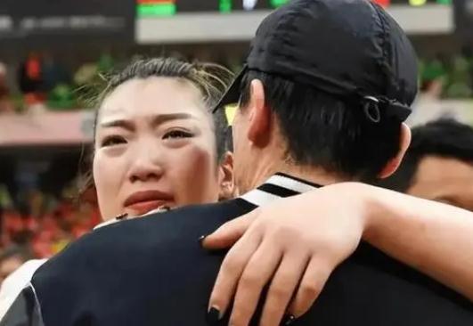 女籃李夢的老公是誰  女籃李夢的現(xiàn)任老公是誰簡介