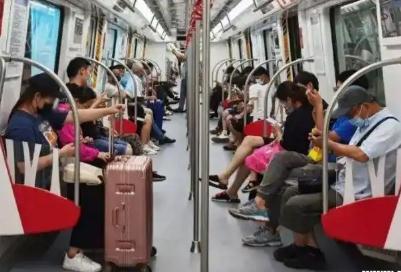 地鐵所有液體都要拿出來嗎？地鐵上所有液體都要檢查嗎