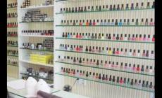 美甲進貨批發市場一般在哪