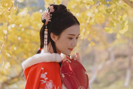 漢服哪個牌子比較好？拍漢服寫真選哪個牌子好？