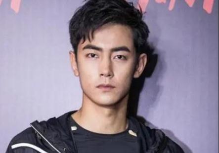 紀(jì)凌塵個(gè)人資料