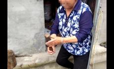 驚險??！90歲高齡一老人用了20年的鐵錘子，竟是手榴彈