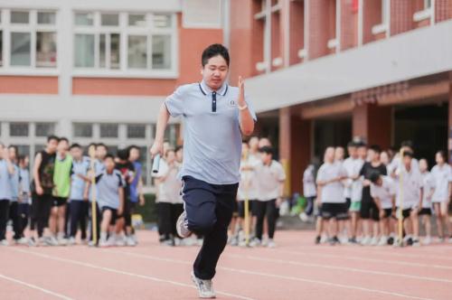 初二學生保送清華本碩博連讀