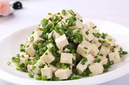 小蔥拌豆腐歇后語(yǔ)下一句