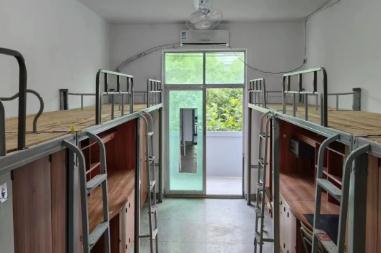 景德景德鎮陶瓷技師學院宿舍條件如何？學院地址在哪里？