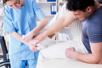 骨科醫(yī)生一個(gè)月多少錢啊2022？