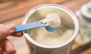 0到6個月嬰兒喝什么奶粉好 0到6個月嬰兒喝什么樣的奶粉好