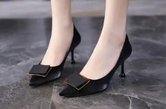 第一次穿高跟鞋幾厘米合適