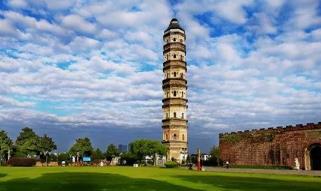 安徽歙縣旅游景點巖寺塔建于哪一年