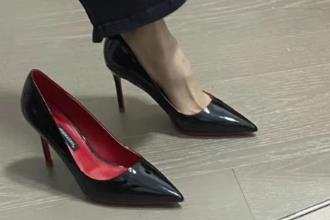 女生第一次穿高跟鞋幾厘米合適 第一次穿高跟鞋幾厘米合適啊