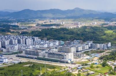 <a href=/lvyou/f05bdd55eaaa14bfba6989bae4acfbe3.html target=_blank class=infotextkey>蒼梧縣</a>是廣西哪個市的城市？<a href=/lvyou/f05bdd55eaaa14bfba6989bae4acfbe3.html target=_blank class=infotextkey>蒼梧縣</a>簡介資料