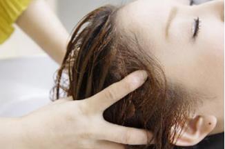 生完孩子后一個月不能洗頭嗎