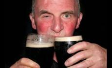 一喝酒就臉紅的人易患兩種癌？怎么回事？