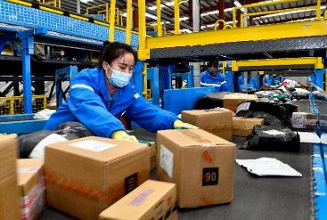 江門快遞員工資多少錢一個月？