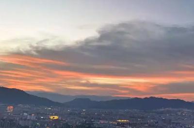 一瞬間造句六年級 用一瞬間造句子六年級