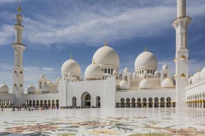 沙特阿拉伯人口面積是多少2025年