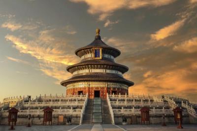 北京天壇公園占地面積約是多少？（273萬平方米）