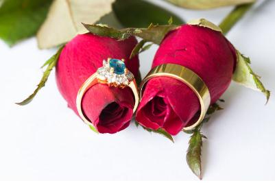 玫瑰婚朋友圈文案簡短 玫瑰婚的祝福語