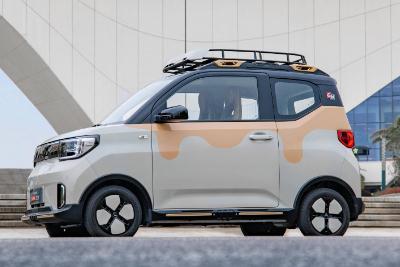 女士小巧燃油車5萬以內的有哪些（女士小巧汽車5萬左右）