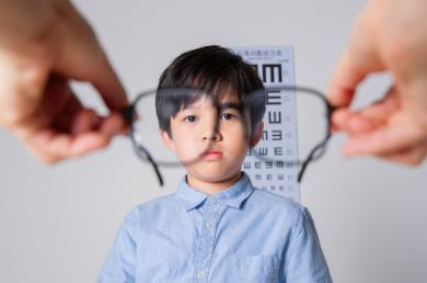 屈光不正能不能矯正回來嗎 屈光不正可以矯正回來嗎